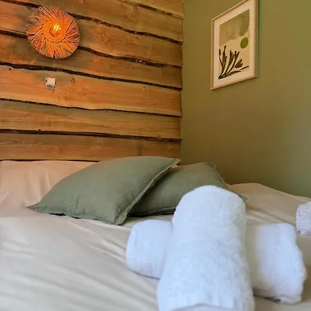 Woodyoustay Chalet *